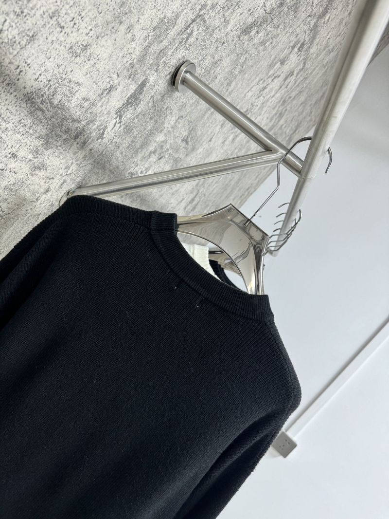 Bv*b*rry sweaters